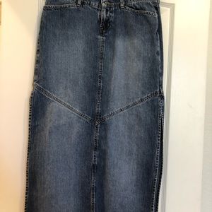 Denim skirt